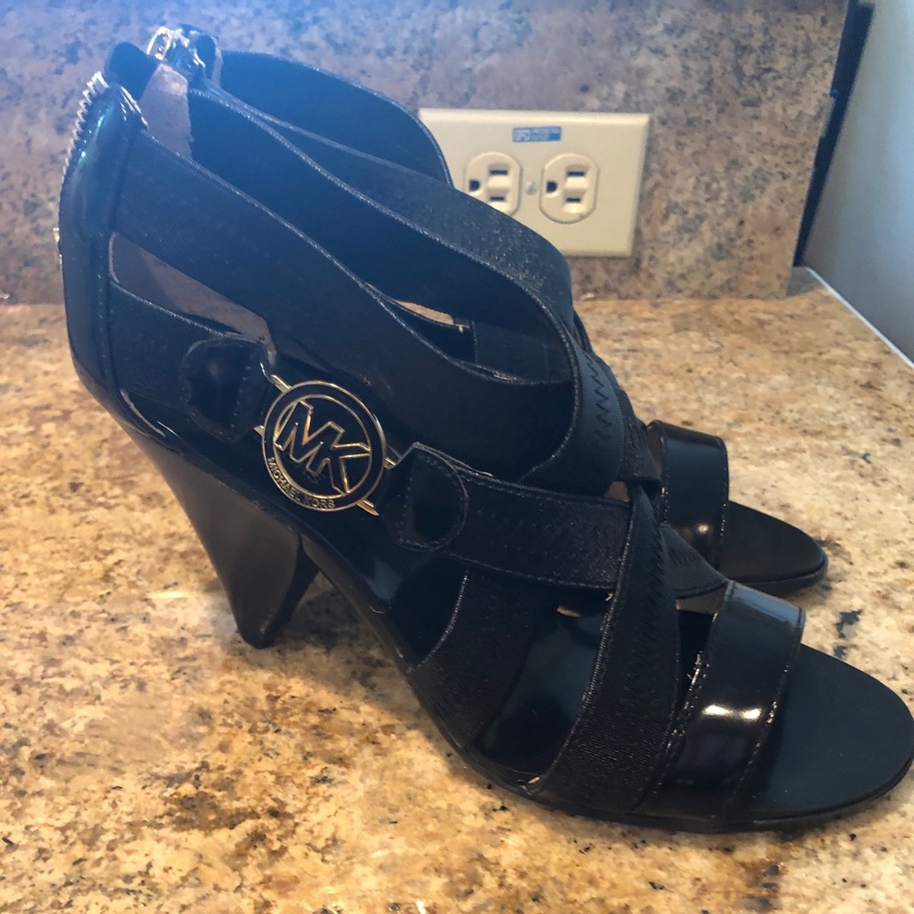 Michael Kors heel